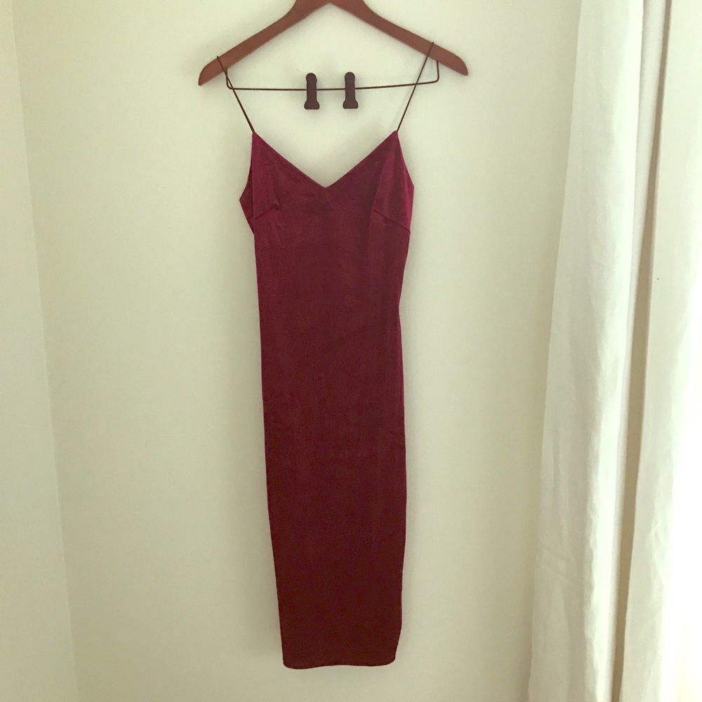 Dark Red Velvet Bodycon Midi Dress